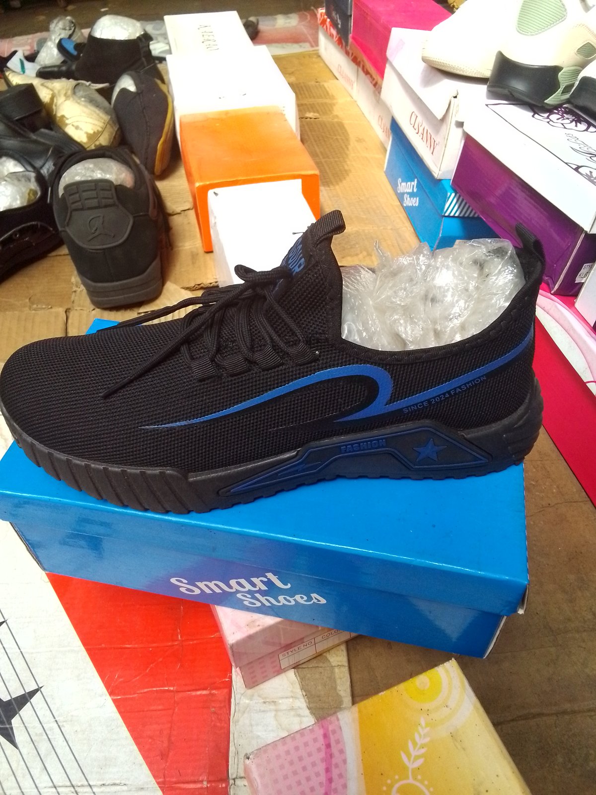 Yeezy 350 Boost V2 "Black Blue"